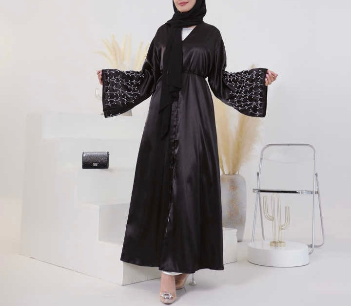NADIRA Abaya