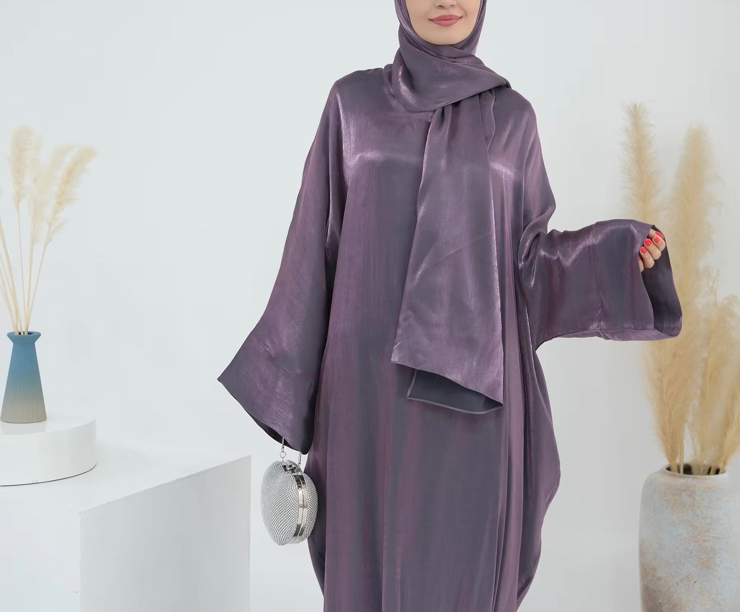 SHINY DALIA Abaya mit integrierten Hijab